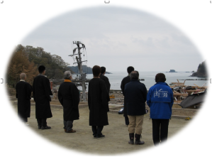 南三陸町海岸での追悼法要