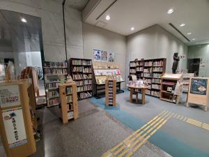 YA展示コーナー写真2